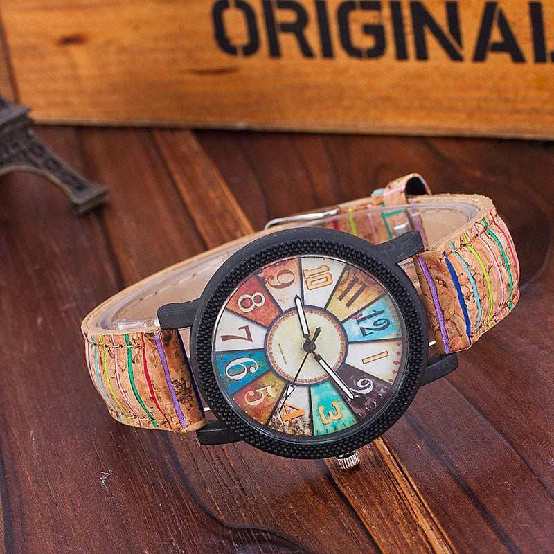 Casual Vintage Leather Women Quartz Wrist Watch Gift Clock